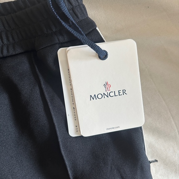 Moncler Black Sweatpants with Elastic Waistband and Side Stripe - Picture 3 of 5